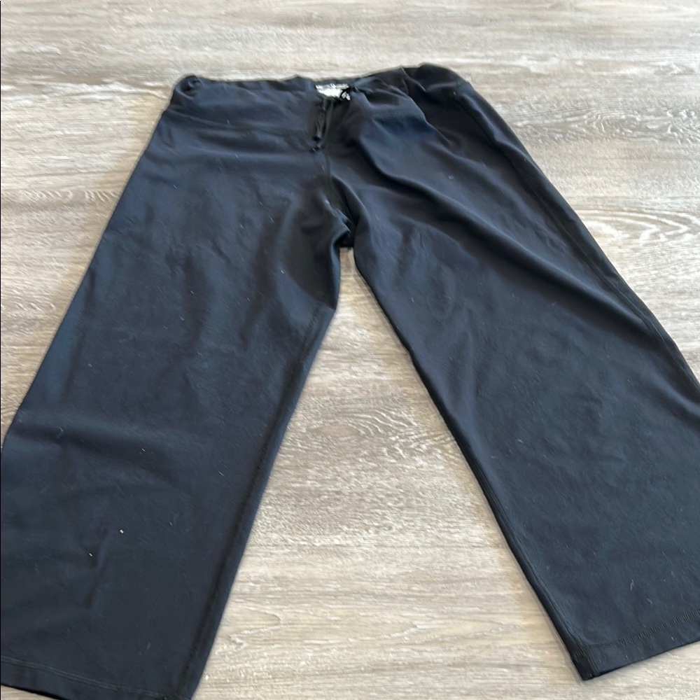 Pending! Lululemon Black Wide-Leg Pants- close to capri length